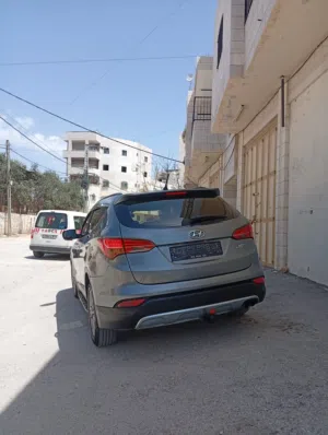 جيب هونداي سنتافي بحالة الوكالة فل ما عدا فتحة