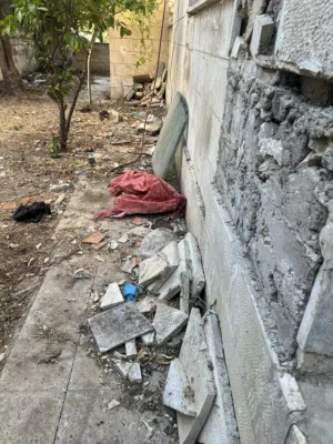 خدمة هدم وازالة طمم وازالة السكراب والخردة من الموقع خدمة قص الشجر والتعشيب