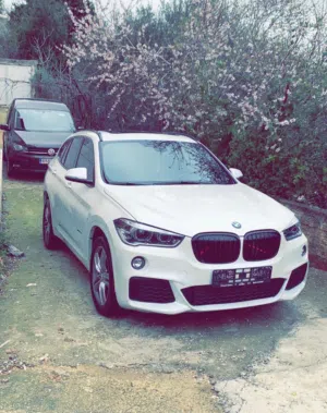 BMW X1 S DRIVE  20i / 2016  M Package  سيارة رياضيه بطابع عصري فحص 100٪  بودي جير ماتور