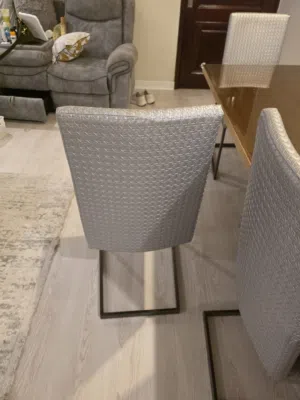 7 كراسي طاوله طعام للبيع