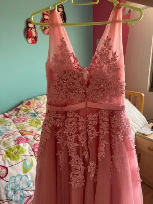 فستان سهرة طويل جديد