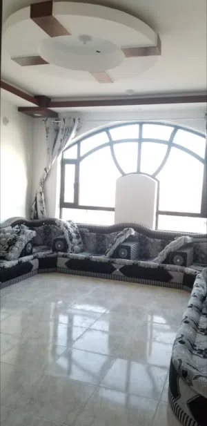 140 m2 4 Bedrooms Apartments for Sale in Dhamar Dhamar City