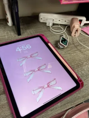 iPad وردي الجيل العاشر