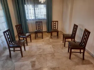 كراسي سفرة (عدد 6) للبيع