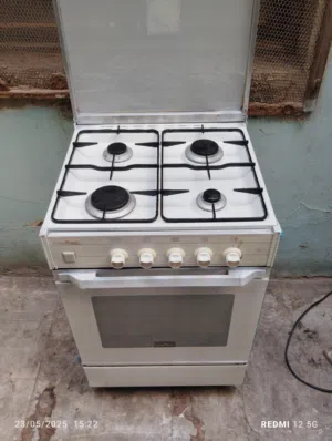 نبيع طباخ 4 شعله اجليم بحاله ممتازه
