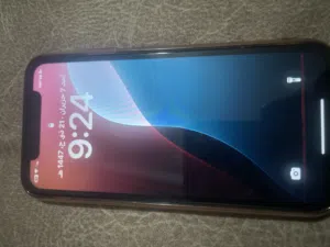 iPhone XR بحالة جيدة