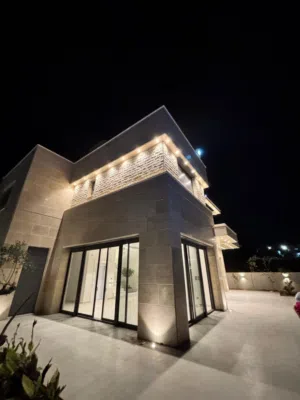 570 m2 More than 6 bedrooms Villa for Sale in Irbid Al Rahebat Al Wardiah