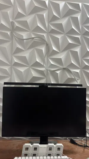 شاشه شبه جديده