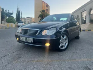 مرسيدس C180 Avantgarde موديل 2004 بحاله ممتازه مميزه بنظافتها