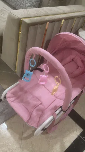 للبيع كرسي اطفال