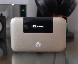 مودم صابونة MiFi لكل الشبكات Huawei 4G