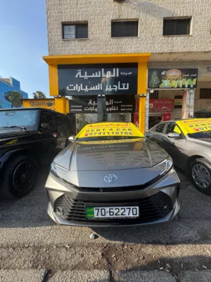 للايجار تويوتا كامري 2025 بأفضل الأسعار/ الماسية لتأجير السيارات السياحية