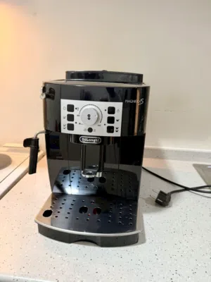 DeLonghi Magnifica S automatic coffee machine