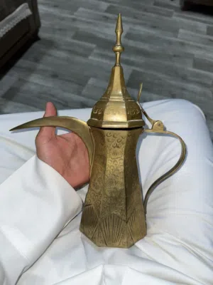 دلة معدن نحاس خالص اصلي شغل يدوي ماركة الوتاج المُسلجة