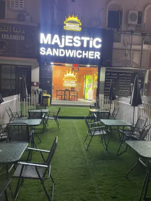 Cafe & restaurant for sale