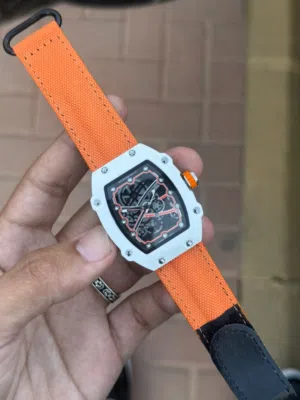 Richard Mille Slim – Master Copy إذا بتدور على ساعة تجمع بين الفخامة، الخفة، والتفاصيل الدقيقة، ف