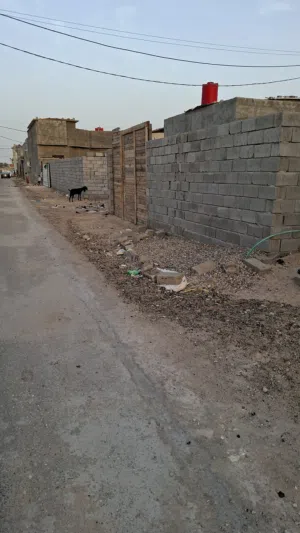 دار للبيع في قضاء أبي الخصيب   الموقع: أبي الخصيب  طريق المحكمة.  المنطقة: سكنية