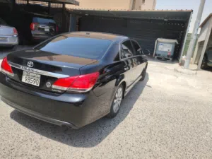 Toyota Avalon 2012 Limited full option service Al sayer