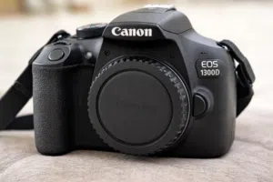 للبيع كامره شبه جديد استخدام قليل جدا