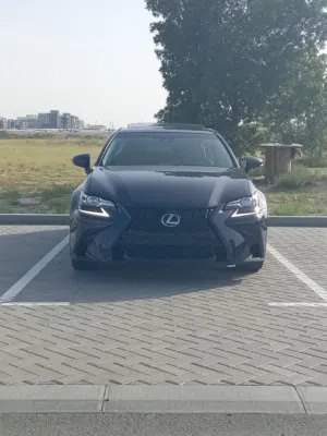 لكزس GS350 موديل 2017 للبيع – فل كامل  قمة النظافة  Use Family  حالة وكالة وفخامة لا توصف