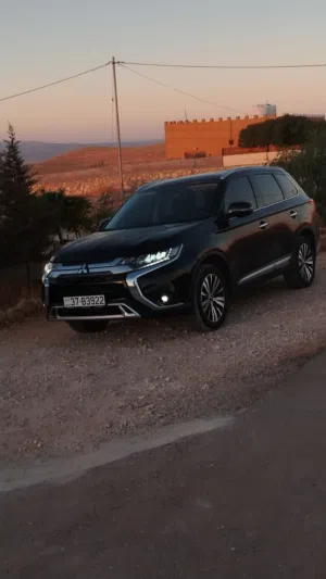 Used Mitsubishi Outlander in Amman