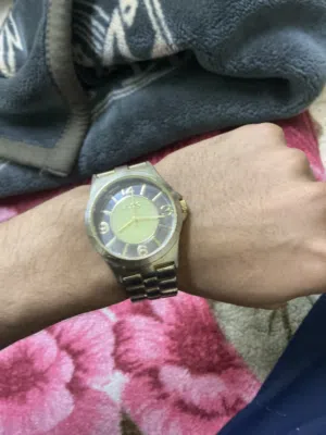 ساعة ALDO أصلية مميزة بلون ذهبي - موديل B-7025