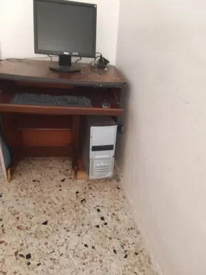 كمبيوتر مكتبي شاشة 17" نوع سامسونغ  مع كيبورد وماوس