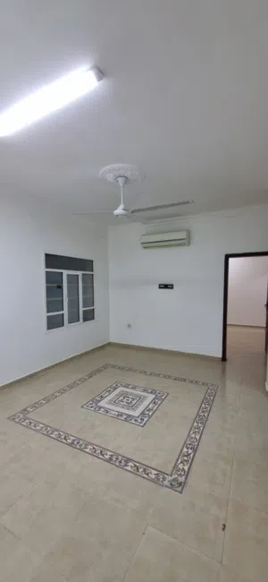 شقة أرضية مع إنترنت مجاني بالقرب من دوار الصفاء. Ground Floor Apartment with Free Internet Near Al S