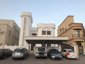 منزل للبيع في الخوير 33