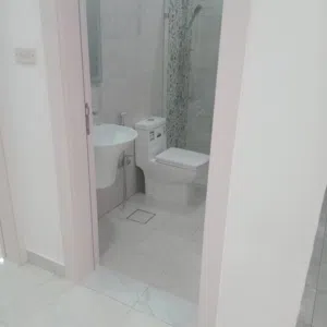 شقه للايجار بالرميثيه