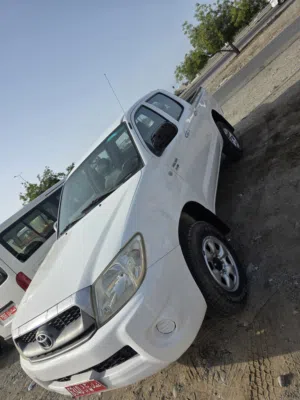 Used Toyota Hilux in Al Batinah