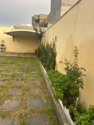 130 m2 2 Bedrooms Townhouse for Sale in Tripoli Al-Baesh