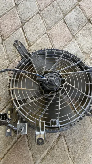مروحة تبريد الكمبريسر