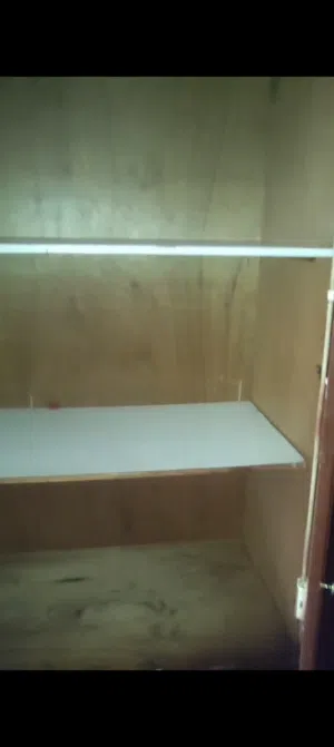 خزانة غرفة نوم خشب زان اصلي استعمال خفيف