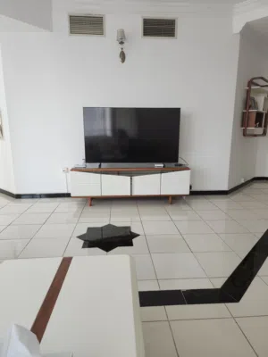 عفش منزل كامل  مستخدم فترة 4 اشهر فقط  بيع بداعي السفر المستعجل لاتحتاج لشراء شيء كل الكماليات متوفر