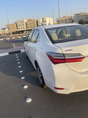 كورلا   2018 ابيض. 1600 CC شرط الفحص 1700 نهائي