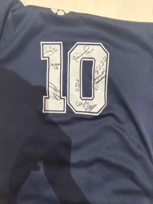 Signed jersey by the Bahrain football national team