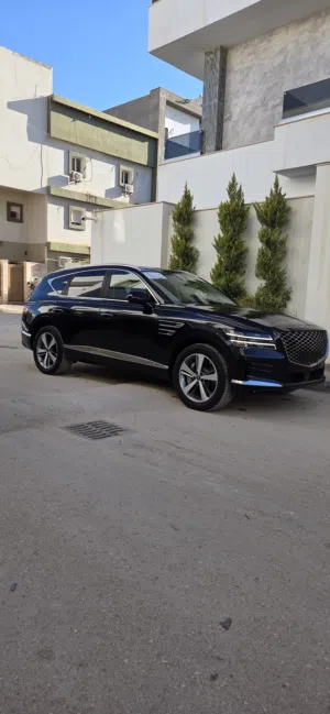 هيونداي جينيسيس 2022 gv80 اسود ملكي