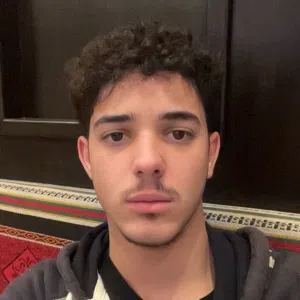 اسامة مجدي ابو عمارة 