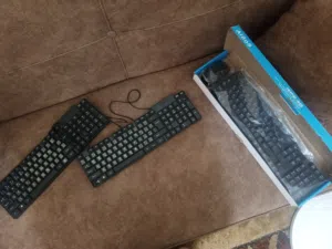 بكج + كيبوردان بحالة ممتازة للبيع