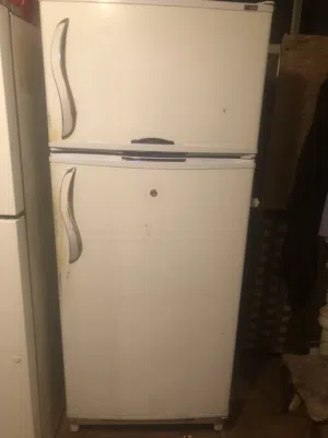 ثلاجه نوع فيديرال ماركه عالميه شهيره بحاله ممتازه بسعر مغري