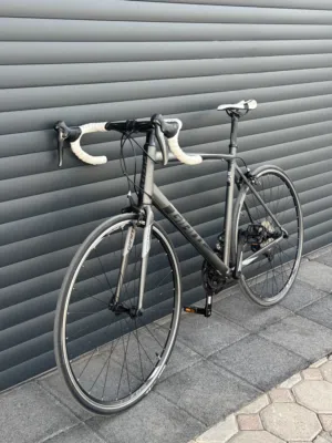 GIANT CONTEND 3 ROADBIKE FOR SALE !!! دراجة جاينت كونتند 3 رودبايك للبيع !!!