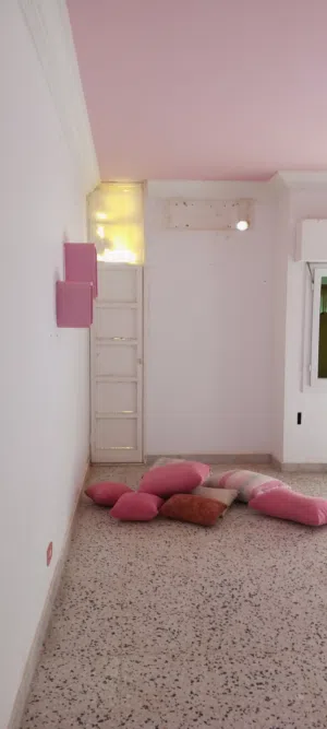 استوديو للبيع