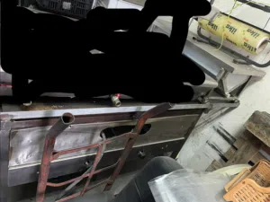 صاج قطايف و ماكنة سلاش و ماكنة خياطة للبيع