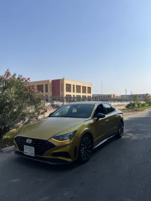 سوناتا 2020 ذهبية للبيع