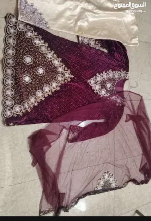 لبسه عمانيه للبيع