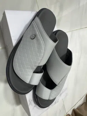 نعال جديدة
