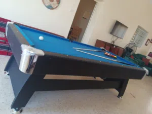 طاولة بلياردو خشب باكملها القياس متوفر  8قدم ثقيله وفخمه يوجد خدمة توصيل وتركيب لجميع المحافظات