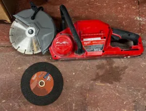 مجموعة معدات ملواكي بحالة ممتازة m18/m12