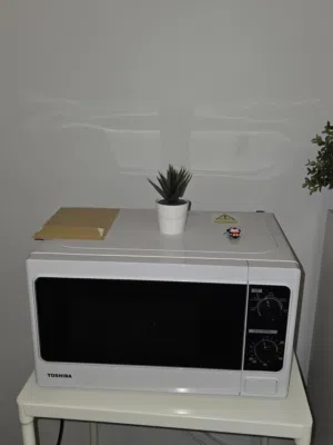 Toshiba Microwave Oven White مايكروويف فرن توشيبا ابيض